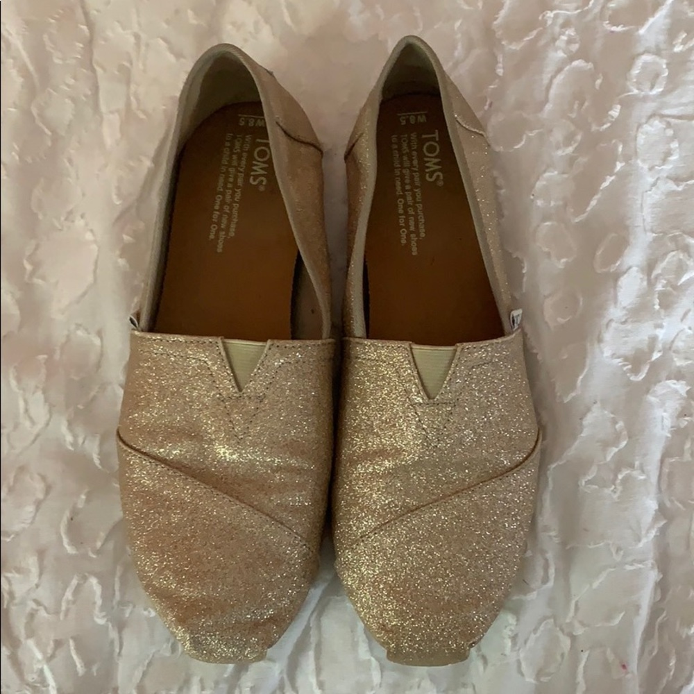 Toms shoes